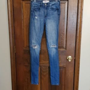 Hollister Super Skinny Jeans